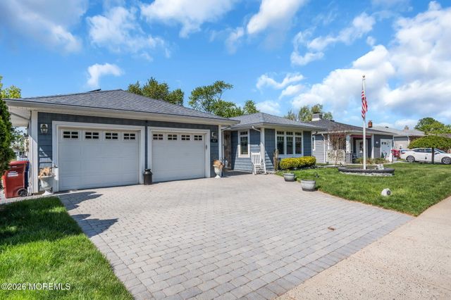 767 Jamaica Boulevard, Toms River, NJ 08757