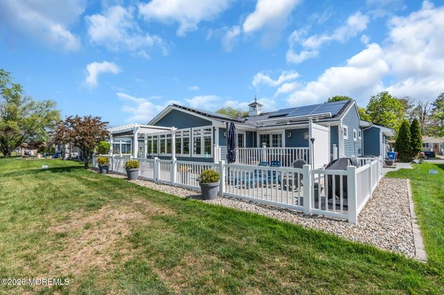 767 Jamaica Boulevard, Toms River, NJ 08757