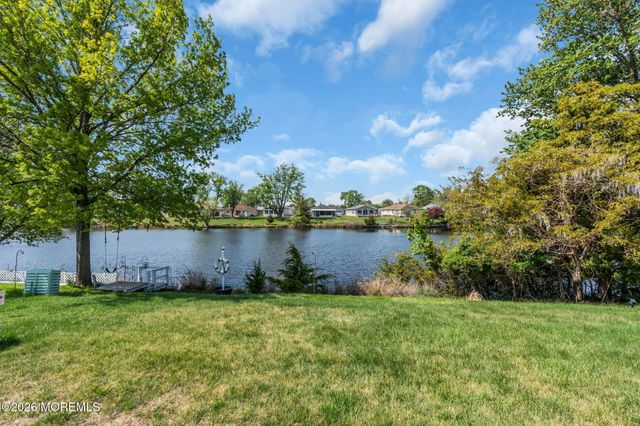 767 Jamaica Boulevard, Toms River, NJ 08757