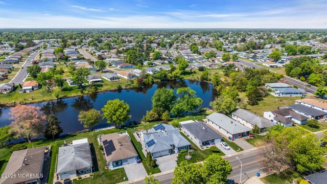 767 Jamaica Boulevard, Toms River, NJ 08757