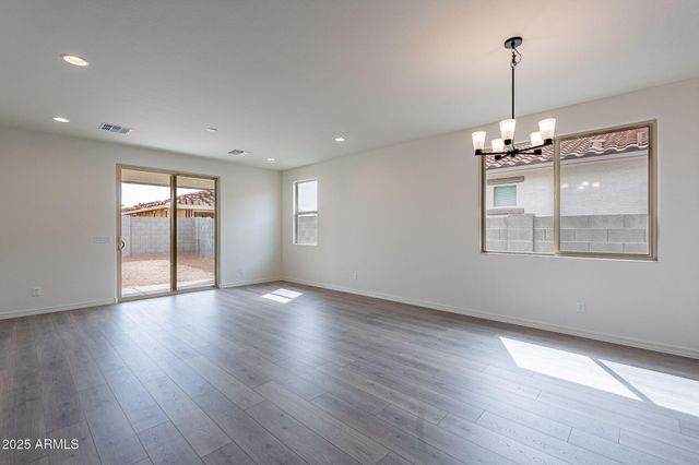 39965 W BUNKER Drive, Maricopa, AZ 85138