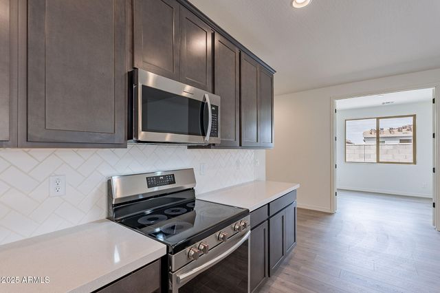 39965 W BUNKER Drive, Maricopa, AZ 85138