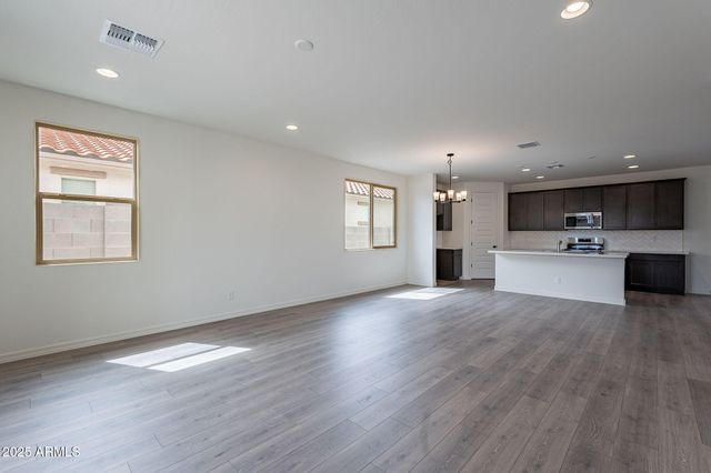 39965 W BUNKER Drive, Maricopa, AZ 85138