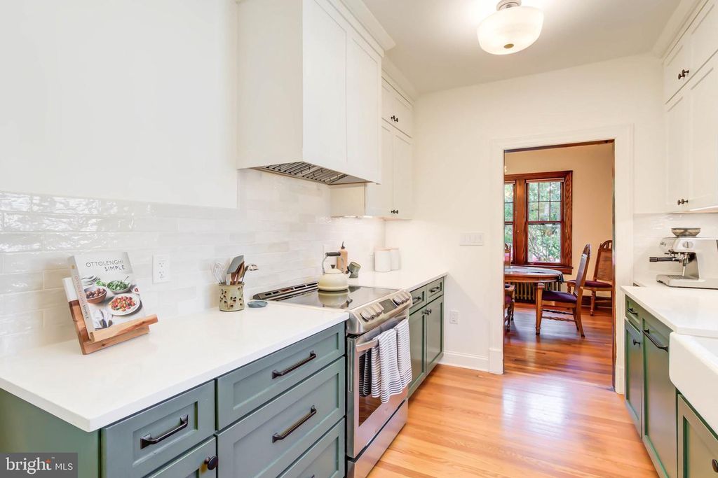 6103 42ND PL, Hyattsville, MD 20781