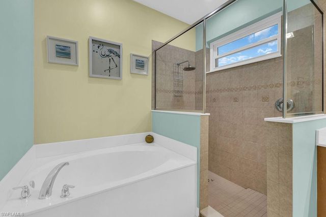 3725 Pino Vista WAY, Estero, FL 33928