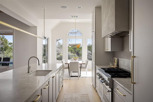 2809 Waterbank CV, Austin, TX 78746