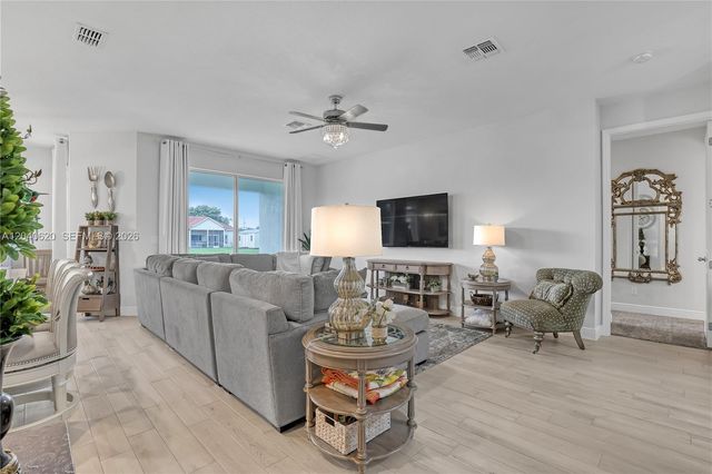 440 SW Undallo Road, Port St. Lucie, Port St Lucie, FL 34953