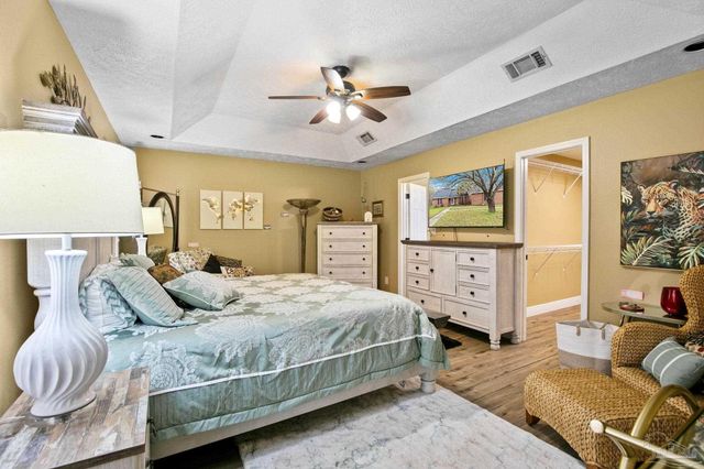 10060 Bristol Park Rd, Cantonment, FL 32533