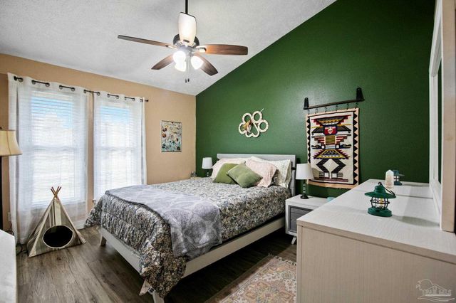 10060 Bristol Park Rd, Cantonment, FL 32533