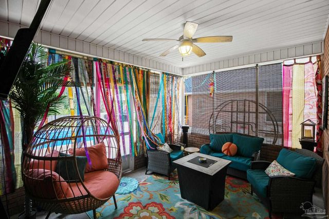 10060 Bristol Park Rd, Cantonment, FL 32533