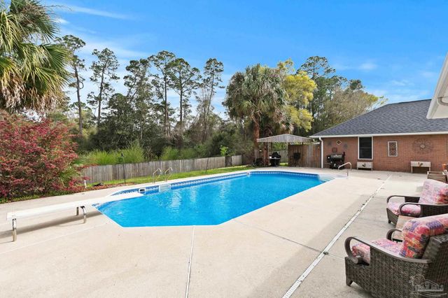 10060 Bristol Park Rd, Cantonment, FL 32533