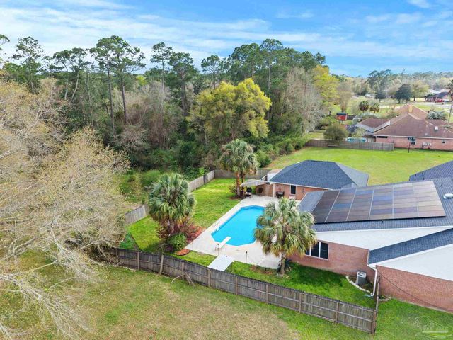 10060 Bristol Park Rd, Cantonment, FL 32533