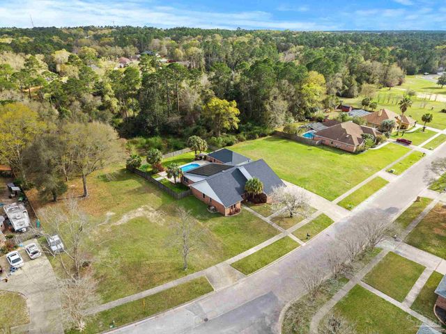 10060 Bristol Park Rd, Cantonment, FL 32533