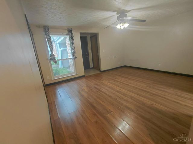 2454 Mustang Drive, Cincinnati, OH 45211