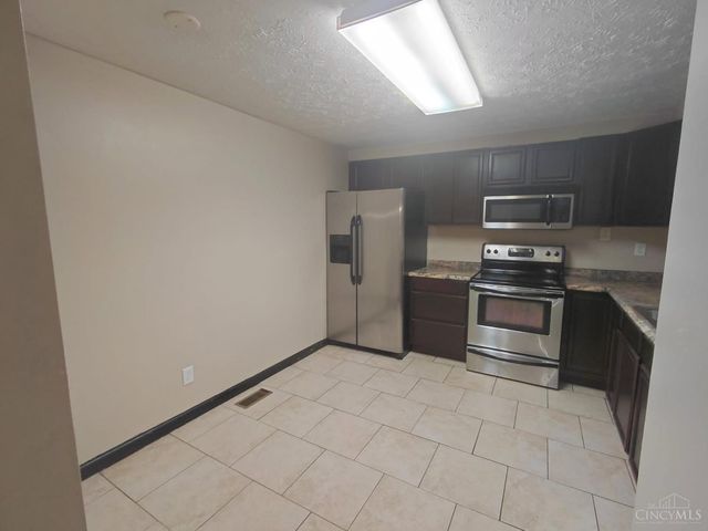 2454 Mustang Drive, Cincinnati, OH 45211