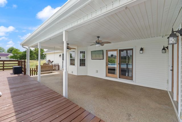58 Sunset Drive, Hustonville, KY 40437