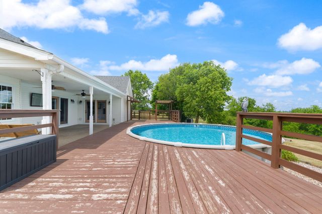 58 Sunset Drive, Hustonville, KY 40437