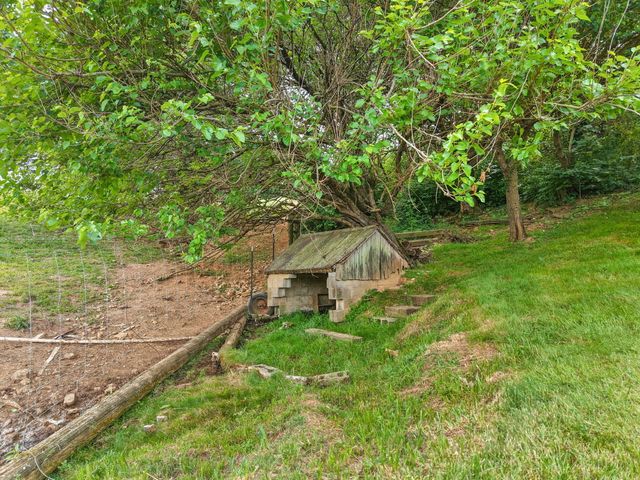 58 Sunset Drive, Hustonville, KY 40437