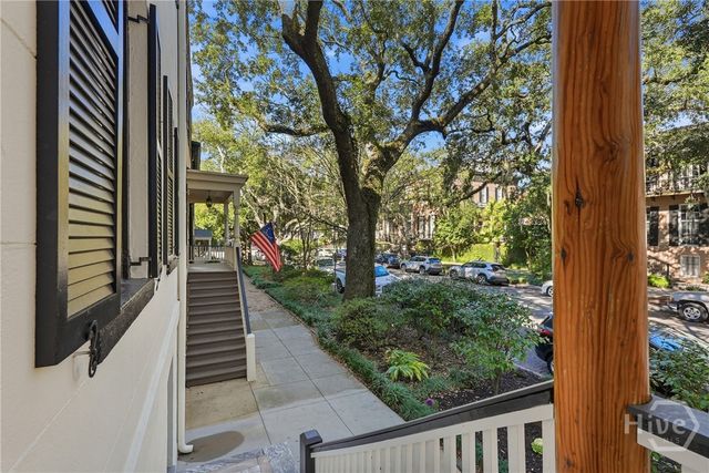 215 E Jones Street, Savannah, GA 31401