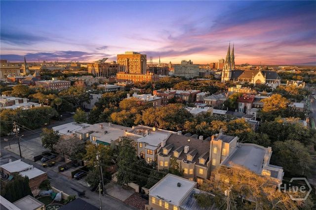 215 E Jones Street, Savannah, GA 31401