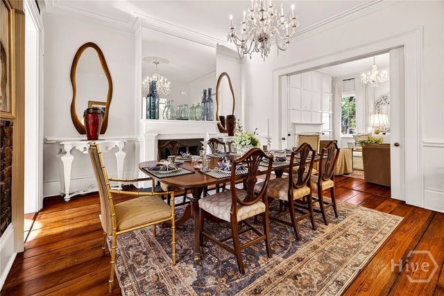 215 E Jones Street, Savannah, GA 31401