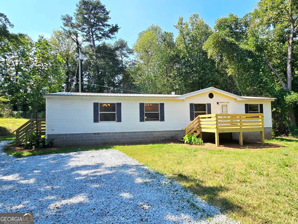 65 Davis School Road, Martin, GA 30557