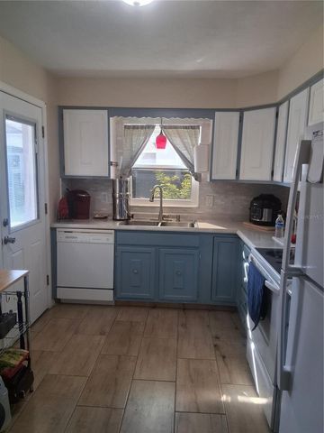 225 PINE BLUFF AVENUE 560, Deland, FL 32724