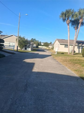 225 PINE BLUFF AVENUE 560, Deland, FL 32724