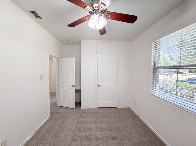 1108 Edgewater Drive, Azle, TX 76020