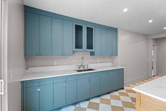 119 Westwood Road, New Haven, CT 06515