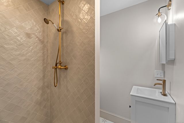 119 Westwood Road, New Haven, CT 06515