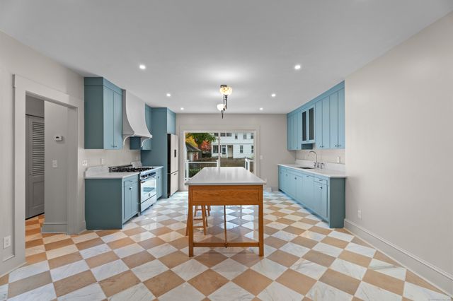 119 Westwood Road, New Haven, CT 06515