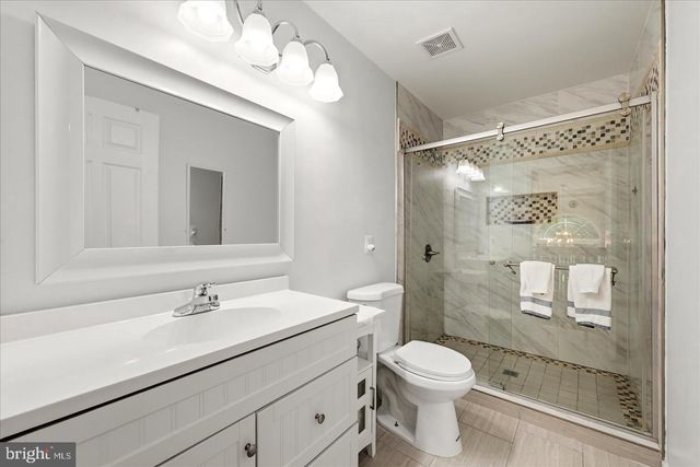 109 MAX CT SE, Leesburg, VA 20175