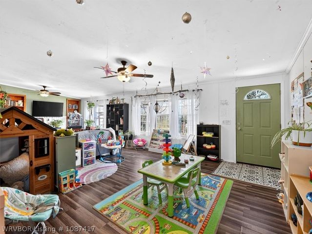 39777 Choctaw Avenue, Howe, OK 74940