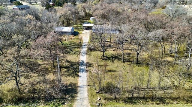 39777 Choctaw Avenue, Howe, OK 74940