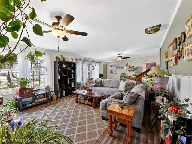 39777 Choctaw Avenue, Howe, OK 74940