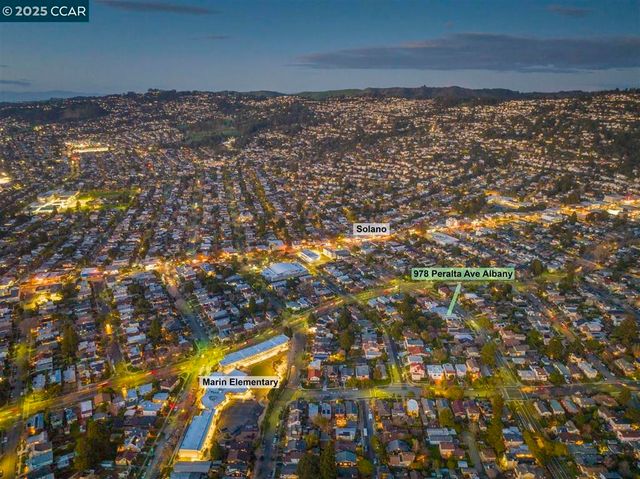 978 Peralta Ave, Albany, CA 94706