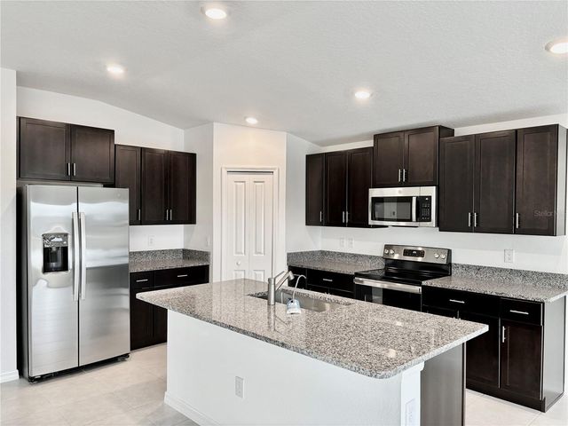 11237 LINDEN DEPOT ROAD, San Antonio, FL 33576