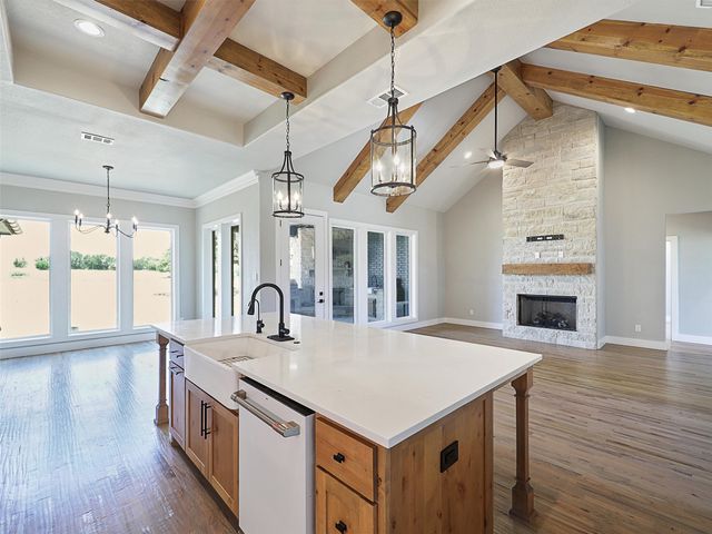 1074 Timber Hills Drive, Weatherford, TX 76087