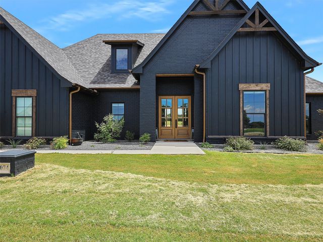 1074 Timber Hills Drive, Weatherford, TX 76087