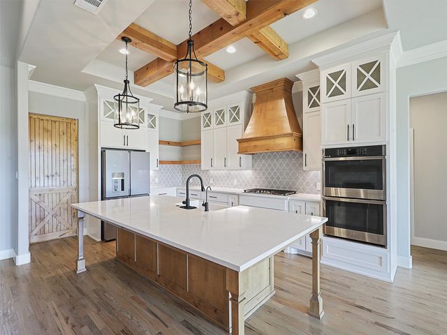 1074 Timber Hills Drive, Weatherford, TX 76087