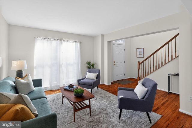 886 S YORK DR, Downingtown, PA 19335