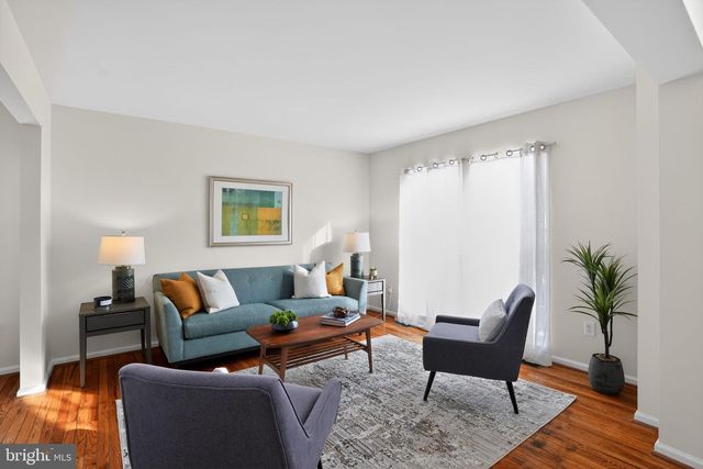 886 S YORK DR, Downingtown, PA 19335