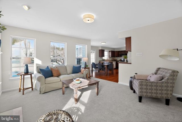 886 S YORK DR, Downingtown, PA 19335