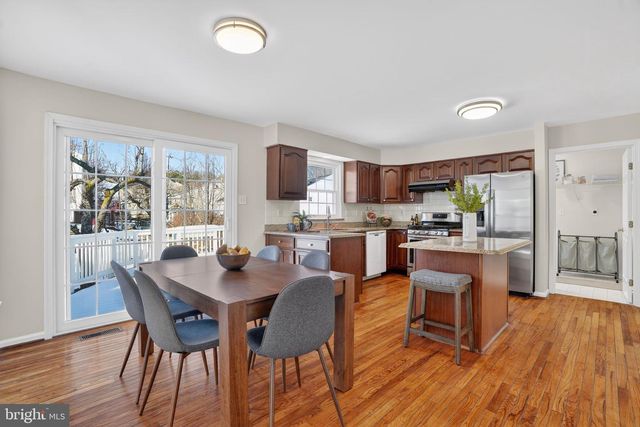 886 S YORK DR, Downingtown, PA 19335