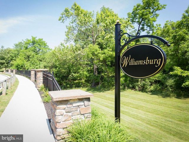 886 S YORK DR, Downingtown, PA 19335