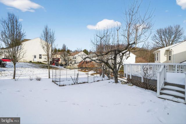 886 S YORK DR, Downingtown, PA 19335