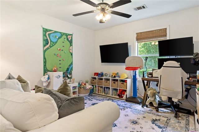 4223 2nd Ave E, Northport, AL 35473
