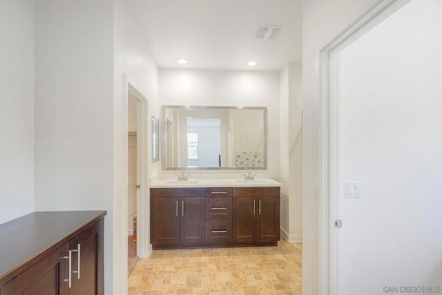 4134 Vela Way, Oceanside, CA 92057