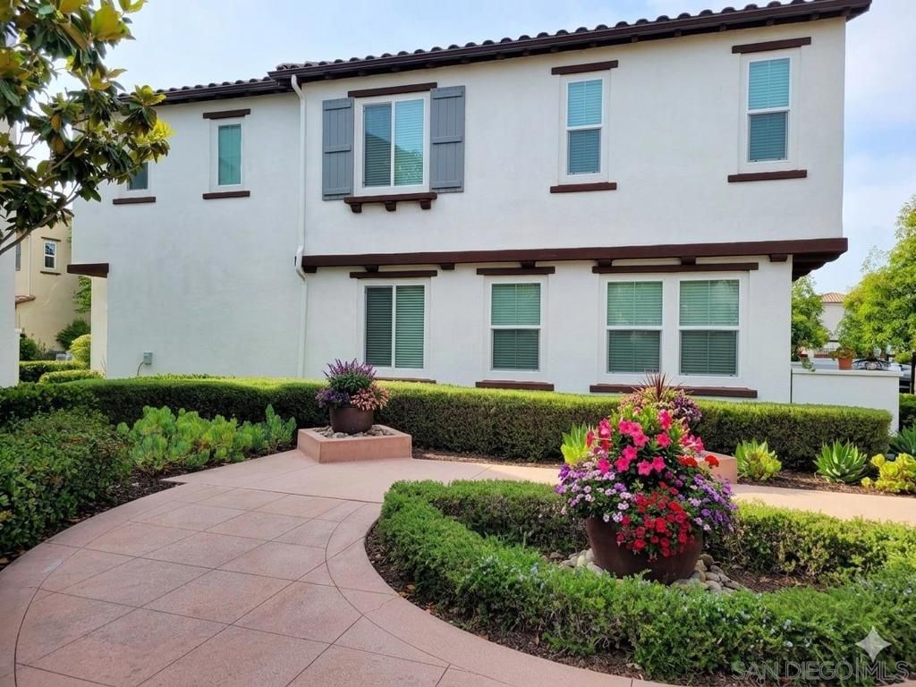 Image 3 of property listing at 4134 Vela Way, Oceanside, CA 92057